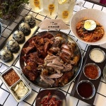 Instagram의 👩🏻🤳🏻💭님: “세상 힙한 족발집🔥#족황상제 에서 먹은🐷🐾 #반반족발#비빔국수#주먹밥 힙하고 맛있고 다가진#족발 이랑... 