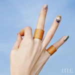 너와 나의 연결고리 | 엘르코리아(ELLE KOREA)