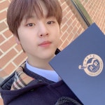 no Instagram: “⠀ [#도현] ⠀ 안녕하세요. 오늘 중학교를 졸업한 남도현입… di 2020 | Lumba-lumba