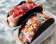 on Instagram: “Have yall tried DFWs best ice cream tacos? Come by I·CE·NY Dallas today! We cant wai… | 디저트