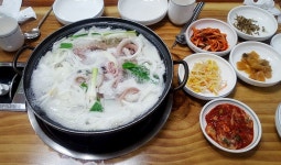 서해박속낙지 상차림에 있는 서해 박속낙지님의 핀