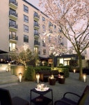 Bar & Club에 있는 ms Kim님의 핀