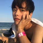 이남수 Lee Namsoo / Aiden Lee on Instagram: “늦은 여름 사진..🤳🏻” | 여름 사진, 남성 얼굴, 남성 모델