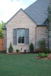 Mangum Brick Company - Country Bayou with White mortar (With images) | Brick exterior house, House paint exterior, Facade house