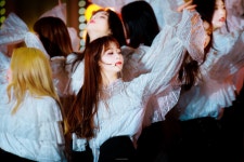 김지우가귀여워서앞구르기뒷구르기데굴데굴구르다가머리박고흘린눈물한강강물가득채움 on Twitter in 2020