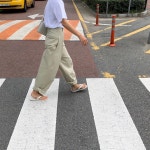 이수 on Instagram: “길에 사람이 1도없어🔥” | Khaki pants, Khaki, Pants