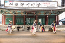 #서울놀이마당 에서 #광개토사물놀이 의  #사물놀이, #풍물놀이, #비보이, #비트박스, #국악관현악 의 신명나는 #퓨전음악 입니다.... 