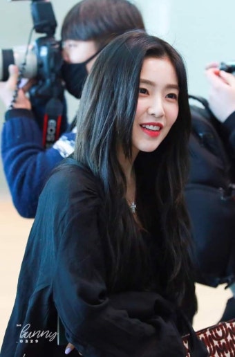 IRENE | RED VELVET에 있는 DaneBaechu님의 핀 | 레드벨벳, 레드벨벳 아이린, 여신