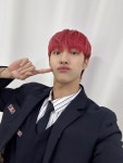 YOUNITE on Twitter - 2023 | 사람, 매점, 사과 주스