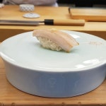 Instagram의 맛두더지_맛과연애M&A가학자님: “#홍대 #상수역 #합정역 #스시시로 . . 마포구의 군계일학 스시야 변영수 셰프님의 선두 지휘하에... 