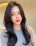 가로수길미용실 더봄헤어 혜성 on Instagram: “#애쉬바이올렛#레이어드컷 . . 퇴색된 모발도 예쁘게 톤다운 염색해요💓 세련되고 오묘한... 