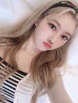 Pin de sᴀʏᴜʀɪ ᴏsʜɪʀᴏ em 모모랜드 | Menina coreana, Daisy, Menina