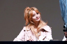 Pin af Half Sure på (이엑스아이디)