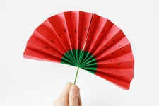 아동미술 프로그램 : 수박 부채 만들기 : 네이버 블로그 - 2020 | 부채, 종이 꽃 만들기, 어린이집 만들기