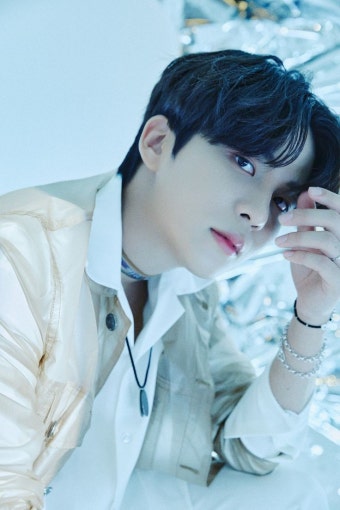 Pin on ATEEZ | JONGHO 종호 / ジョンホ