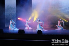 이채롭고 인상깊은 예술공연(2)-제31차 4월의 봄 친선예술축전장을 찾아서-