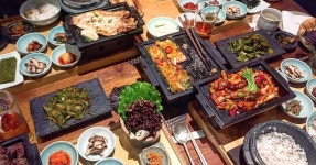 장사랑, 조은집, 차림, 채근담, 들풀, 산사랑, 진지상, 진진반상... 장사랑, 조은집, 차림, 채근담, 들풀, 산사랑, 진지상, 진진반상, 초대한정식... 