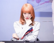 유니스; eunice ❥ DIA | Jung