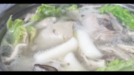 닭한마리 해먹어요!! 집에서 외식분위기!! 닭칼국수까지!... SANGEOIMO]【2022】 | 料理 レシピ, タッカンマリ, レシピ 닭한마리... 