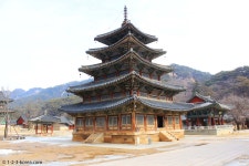 Palsangjeon, a five-story wooden pagoda, at Beopjusa Temple - Google Search | 탑