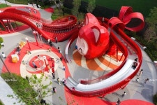 Outdoor kids play area, amusement park | 놀이터