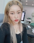 소윤 on Instagram: “😶” (2020) | Fotografi