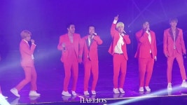 해리오스 on Twitter: 191013 슈퍼쇼8 행복  동해오빠가 좋아하는 노래,행복❣️ #동해 #donghae #ドンヘ #李东海 #슈퍼주니어... 