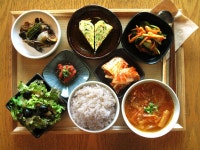 2013년 2월 14일 목요일 그때그때 밥상입니다. 발렌타인데이 맞이 하트뿅뿅 계란말♡ㅣ, 엄마의 맛 그대로~ 참치김치찌개, 매콤아삭한... 