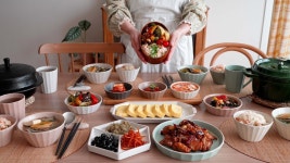 일주일 동안 먹은 맛있는 집밥 7가지 / 요리를 더욱 빛나게 해줄 살림템 추천 - YouTube | 음식 요리법, 식품 아이디어, 제품