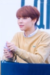 180325 코엑스 팬싸인회 쟈니 핫팩 조물대는 영호 얼마나 귀엽게요 #NCT127 #NCT2018 #Johnny #영호 | Los originales