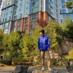 장모님 댁 단지 공원 앞에서.... | Handsome men, Street style, Mens fashion