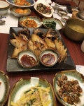 Instagram의 wooo bros님: “#굴비정식 광주 도착. 시원한 녹차밥에 달달한 고추장 폭 찍은 굴비를 올려서 한입 먹으니 우와 띠용용. 반찬으로... 