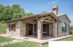 Imagen sobre Casas de estilo rural de 곽은숙 en 오두막집 | Casas rusticas de piedra, Casas