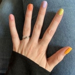 Pin de hyunjo kim em 네일 em 2022 | Unhas minimalistas, Unhas multicoloridas, Unhas coloridas