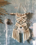 Macrame hanging by LePomponBleu on Etsy | 마크라메