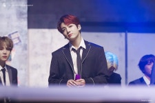 블랙앤화이트: BLACK n WHITE on Twitter #jungkookcute 블랙앤화이트: BLACK n WHITE on Twitter: 191130 MMA HD  #JUNGKOOK #정국... 