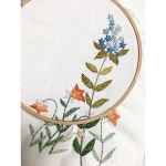 오늘도 #한땀한땀 시간 가는줄 모르고 #자수놓기 낼은 마지막수업😭😭 . . #목요일 #일상 #데일리 #여유 #취미 #프랑스자수 #자수스타그램 #주부... 