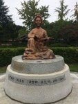 근처 율곡 이이의 오죽헌보다 더 많은 호기심을 일으켰다. 이들의 고뇌 그리고 고통이 은은하게 전해진다. #허균허난설헌기념공원 #강릉 | 조각