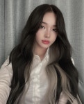 유나🦋 on Instagram: “인생 붙임머리🤭 너무이쁘다💛 . . #루미에르 #붙임머리 #루미에르붙임머리 #붙임머리잘하는곳...