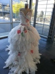 johanna+boy+dress+made+from+plastic+shopping+bags.jpg (720×960) | 리폼