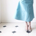 #트리드스커트 #마린스커트 .  광택이 있는 원단이라 색 표현이 어려워요 ㅡㅡ;; 계속 올릴께요 여러 사진 참고하세요 . . . . . . * 브랜드 : TREED... 