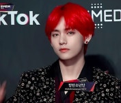 181412 MAMA in HONG KONG | ©️@951230_onon on Twitter. Do not delete. #V #Taehyung #뷔 #태형 | Daegu, Korea