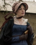 Anne Hathaway as Jane Austen in Becoming Jane (2007). | 제인 오...