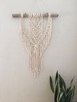 Whether its for you or youre giving it as a gift, this handmade piece is one of a kind and … | 마크라메, 매듭