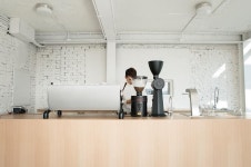 148 Likes, 2 Comments - [ relieve ] [ 릴리브 ] [ 解消 ] (@relievecoffee) on Instagram: “이태원 릴리브에서 직원을 구인합니다... 