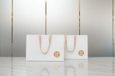 Gong Myung Korean Medicine Clinic 공명한의원 | #VEIG #Branding #GraphicDesign #Graphic #Packaging #Logotype #Symbol #Signage #Gold... 