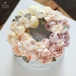 877 Likes, 6 Comments - 올리케이크 Ollicake (@ollicake) on Instagram: “사랑해💕 . . #buttercreamcake... 