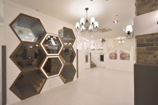 모넬로 키즈카페 | Indoor, Ceiling lights