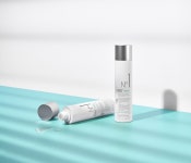 COSMETIC에 있는 MILKTEA STUDIO님의 핀 | 화장품, 광고 사진, 제품