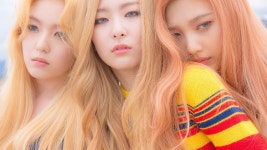 Desktop Wallpaper / Red Velvet 레드벨벳 Irene 아이린 Seulgi 슬기 Joy 조이 | 레드벨벳 조이, 긴 머리 헤어스타일, 아이스크림 케익